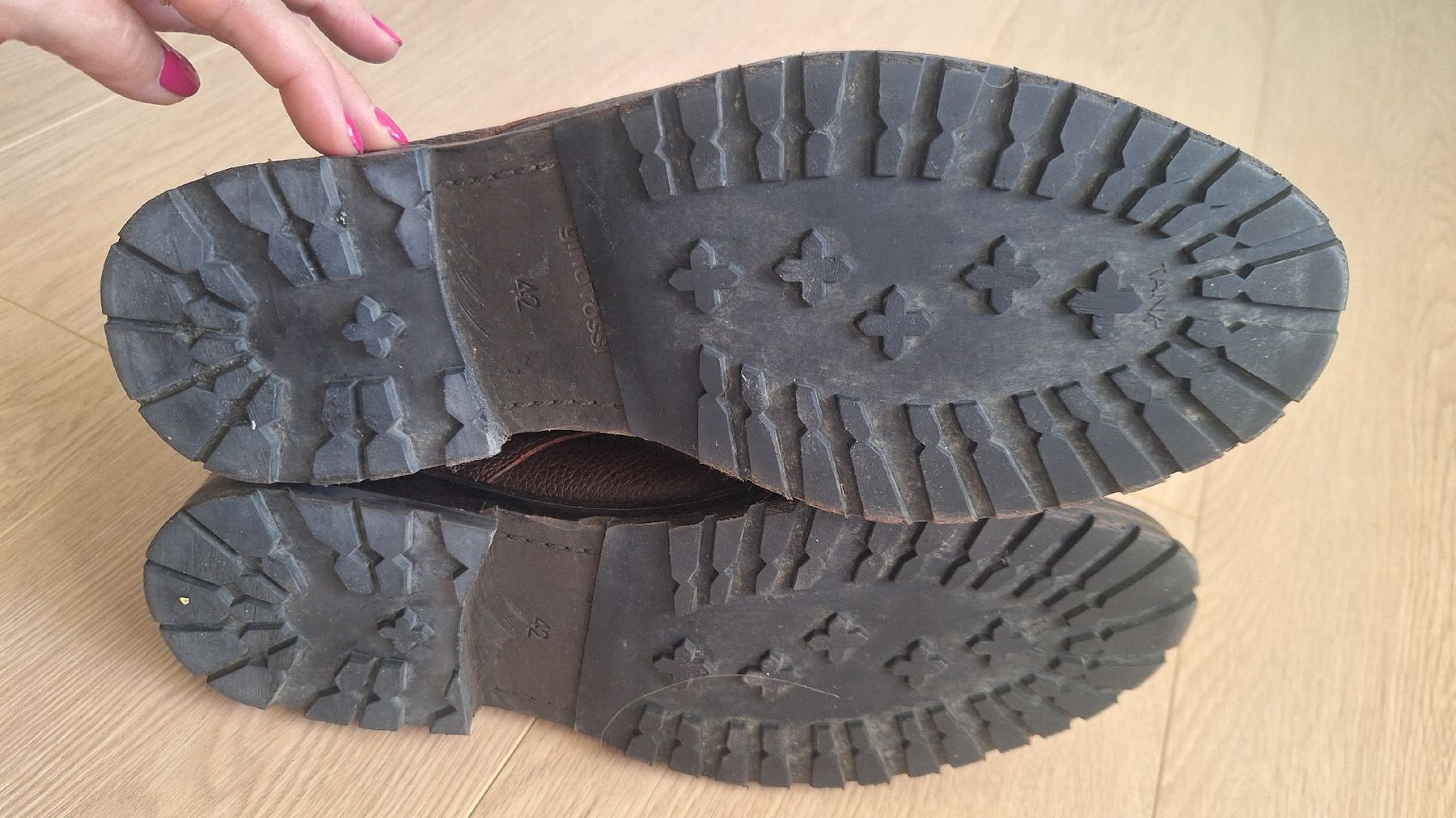 Scarpe da uomo: Lederschuhe Herren Gr. 42 – Usato da Arni AG venduto da tadas0110 4
