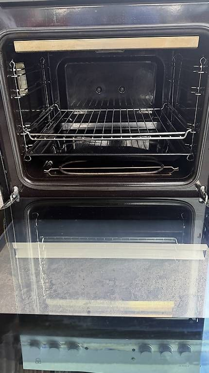 V-Zug Forni: Backofen V-Zug De Luxe S – Usato da Künten venduto da buli76 1