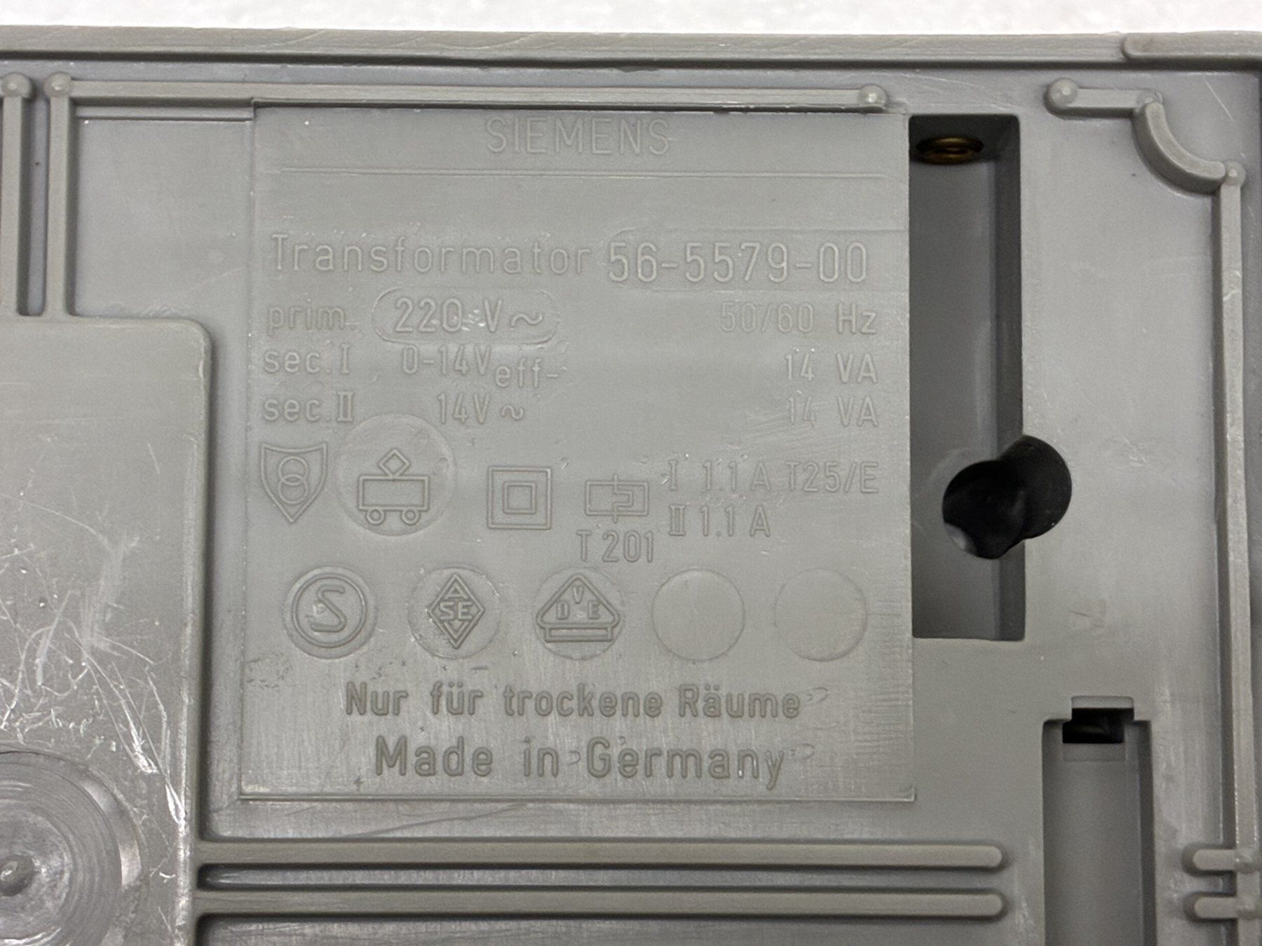 Trix Modellini di ferrovie: TRIX 56-5579-00= Trafo Transformator Siemens 14 VA – Usato da Thun venduto da retoolinoo 1