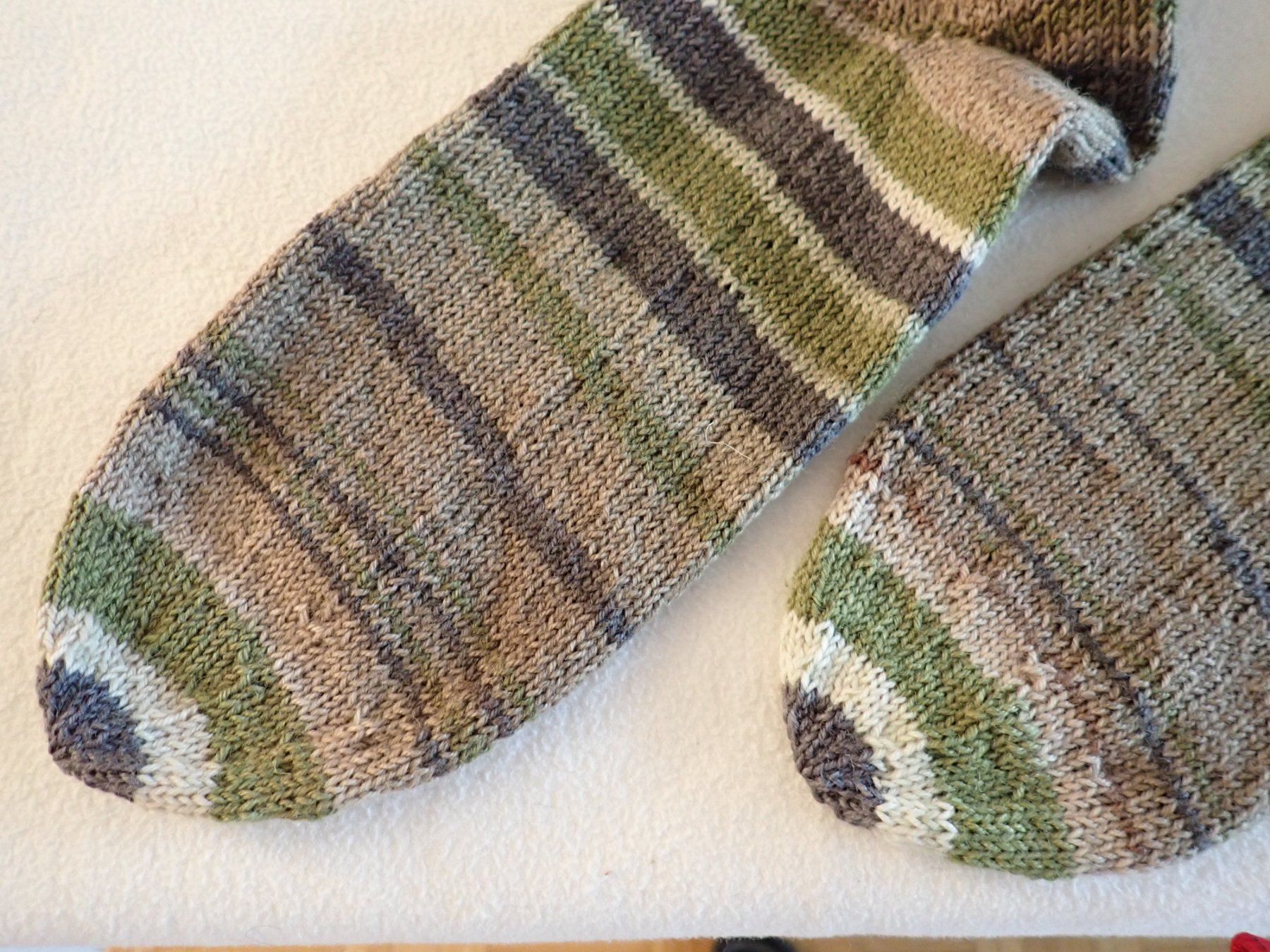Socken: Handgestickte Wollsocken  Gr: 43   (523) – Neu und originalverpackt aus neuenhof von Caterchen 3