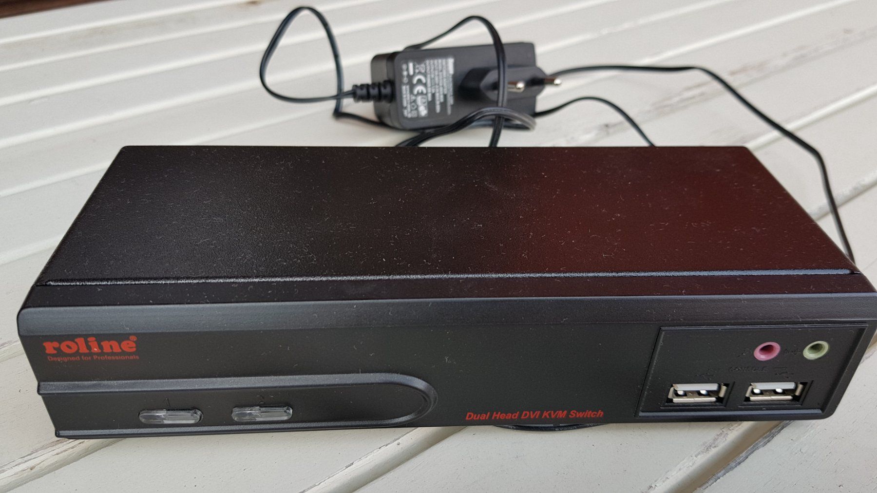 Hub & Switch: USB/DVI KVM Switch – Usato da Eggiwil venduto da kariiina