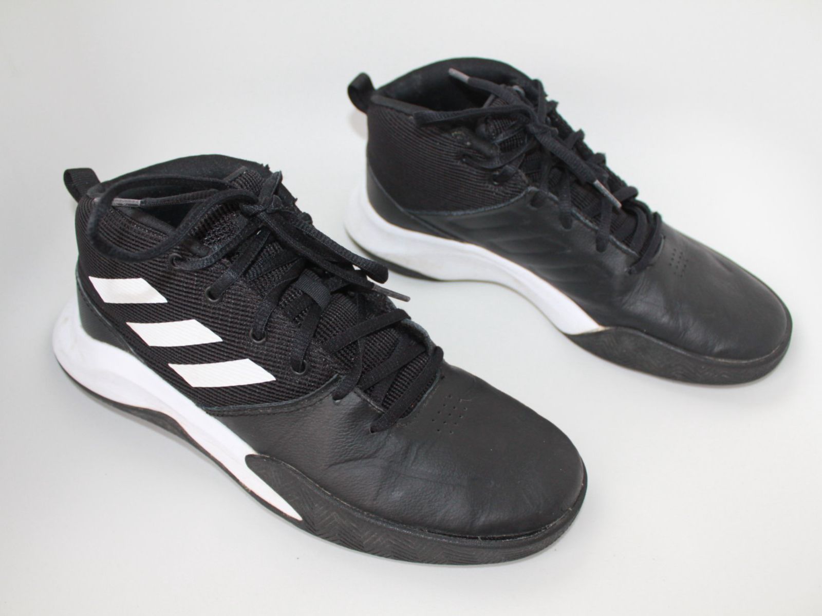 Adidas Chaussures garçon: Baskets Adidas t. 38 2/3 – D'occasion à Peseux par Gilloss 2