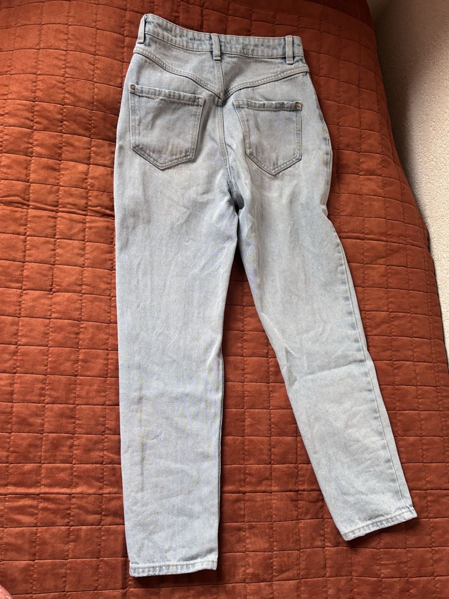 Jeans: Jeans taille haute Reserved, Denim Super, Taille 34 – Usato da La Chaux-de-Fonds venduto da lea_77ly 1