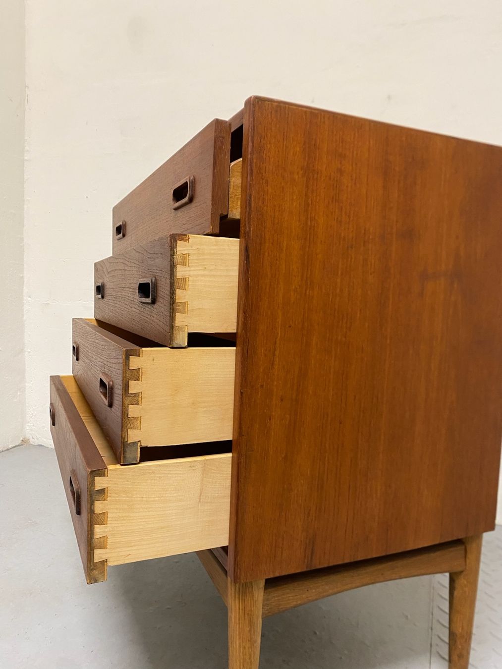 Cassettiere: Teak Kommode Sekretär Danisch MCM Vintage – Usato da Basel venduto da MidMod20C 2