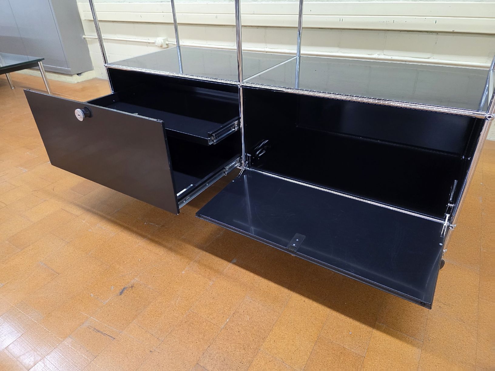 USM Scaffali: Designer Regal mit Rollen USM Haller – Usato da Lichtensteig venduto da UsedINStore 5
