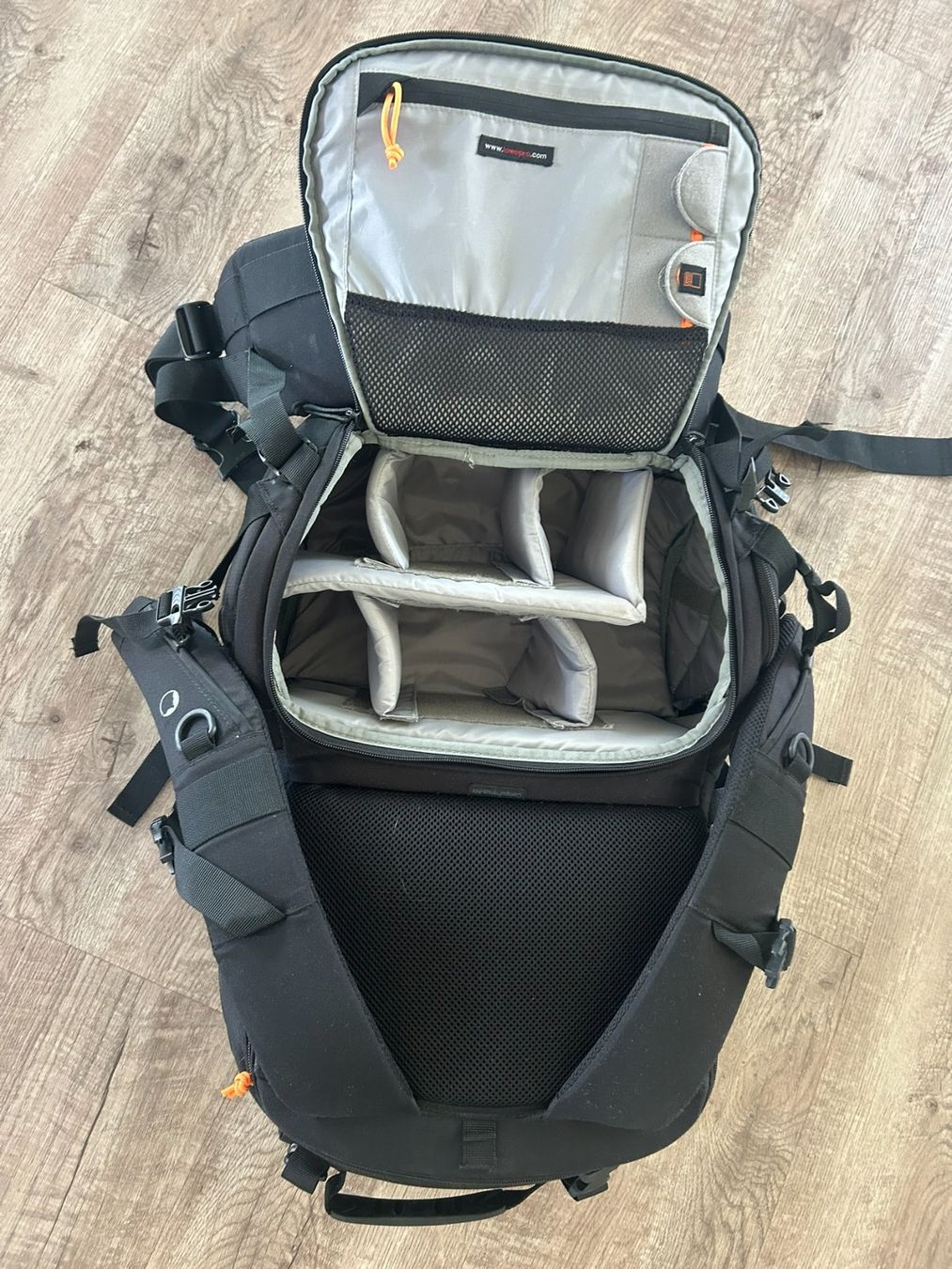 Lowepro Zaini: Lowepro Kamer Rucksack - top Zustand – Usato da Buttisholz venduto da jan_ks9k 1