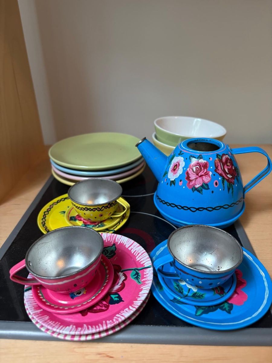 Ikea Spielzeuge: Kinderküche mit Zubehör  – Gebraucht aus Zürich von Soniper 1