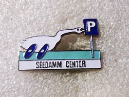 Ansteckpin 99: Seedamm Center