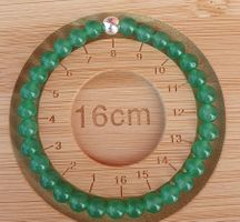 Malaysische Jade 6 mm Perlen - Elast - Armband grün