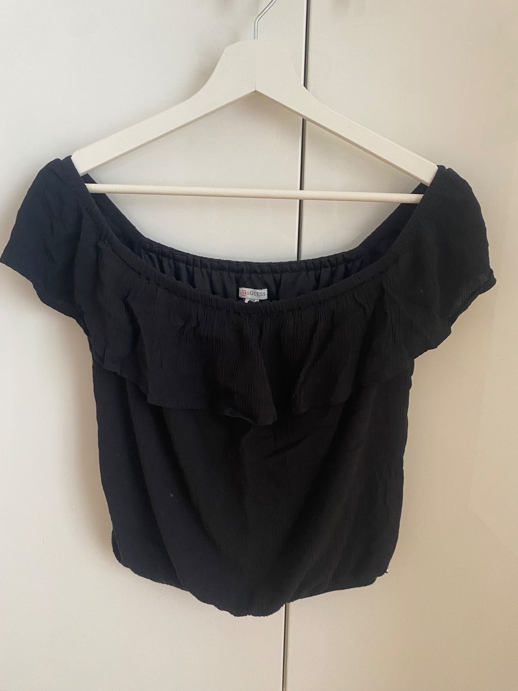 Guess Top: GUESS Oberteil – Usato da Udligenswil venduto da ale_wqx2