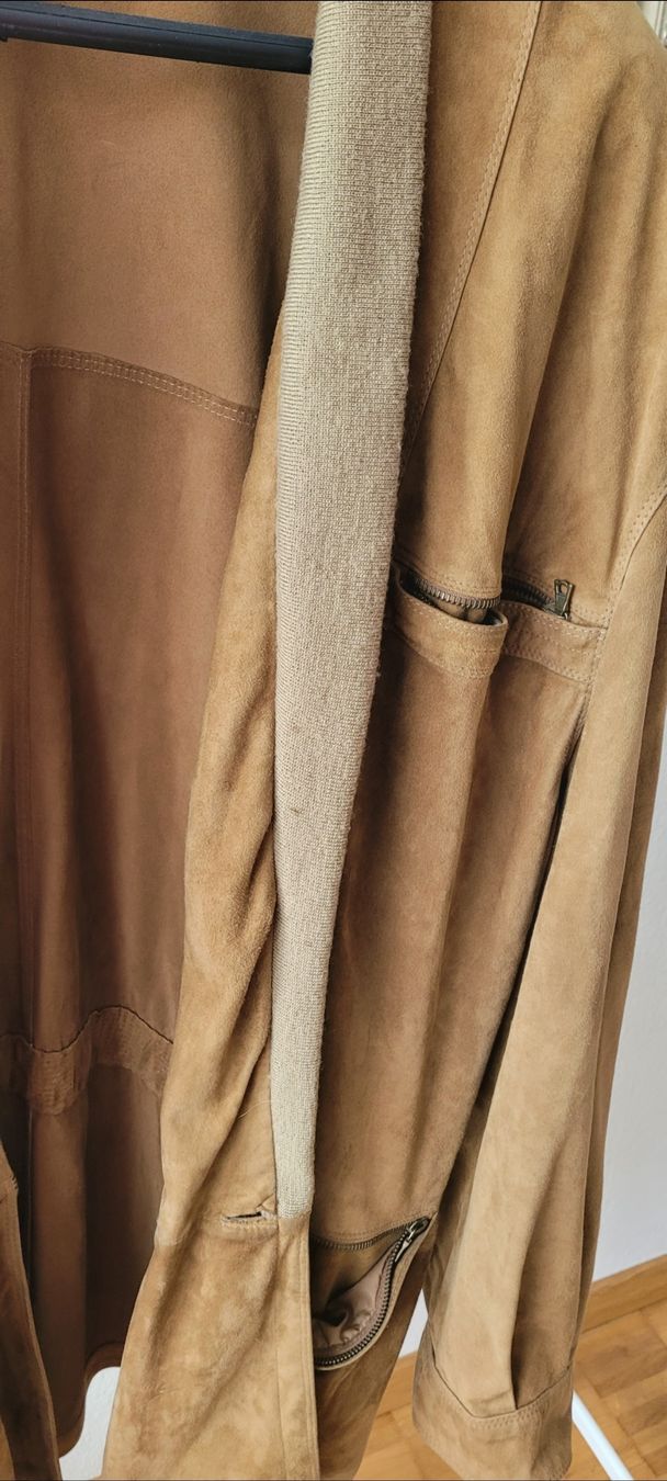 Versace Giacche: Vintage Gianni Versace Wildleder Jacke – Usato da Emmenbrücke venduto da gatasalvache 2