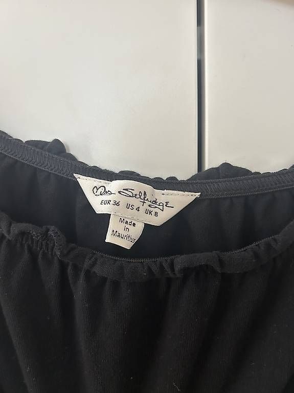 Top: Black off shoulder body – Usato da Münsingen venduto da klo_bvb2 1