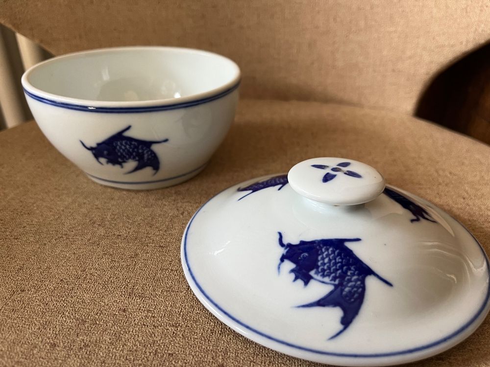 Chinesische Koi Fisch Servierschale mit Deckel | Kaufen auf Ricardo