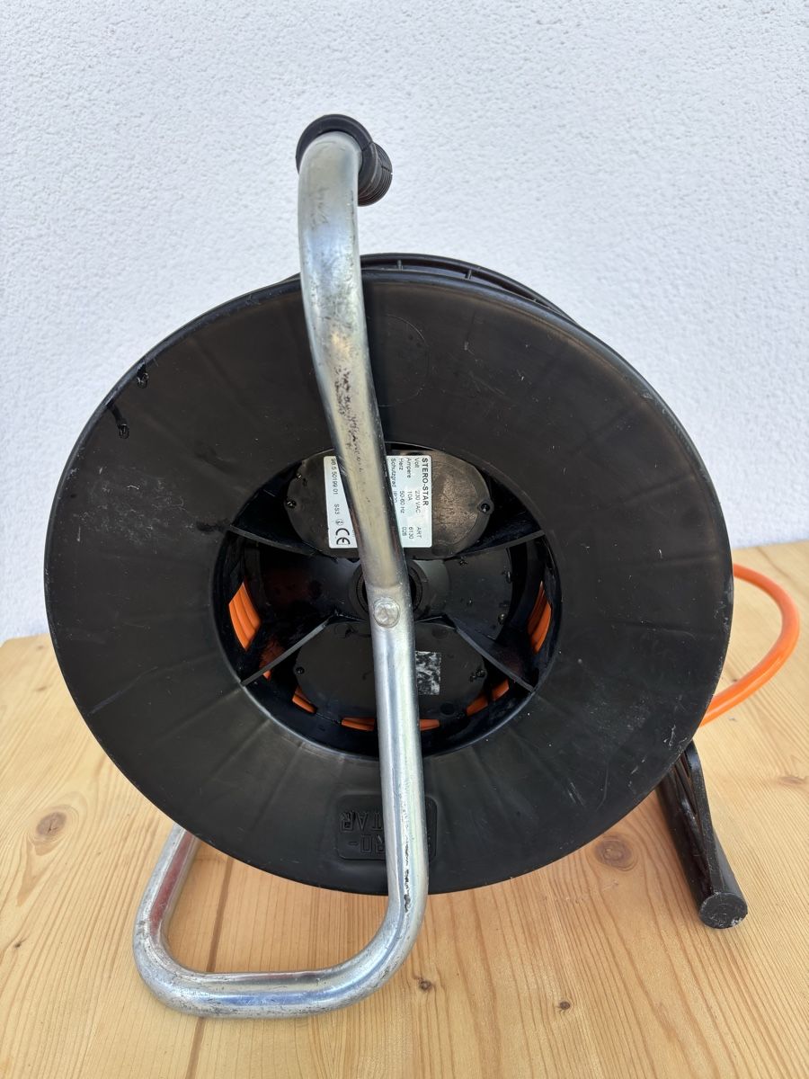 Cavi: Kabelrolle mit PurPur Kabel 5x2.5mm2 – Usato da Büron venduto da Singer19 3