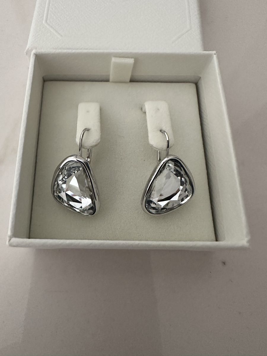 Swarovski Boucles d'oreille: Swarovski Ohrhänger asymmetrisch – Neuf (Voir description) à Gerlafingen par Uragano 1