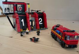 LEGO City 60414 Feuerwehrstation mit Drehleiterfahrzeug