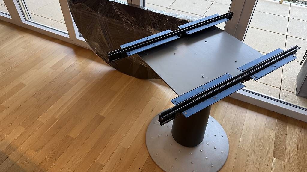 Tables: Table à manger Ligne Roset  – D'occasion à Genev par pog_jj5m 4