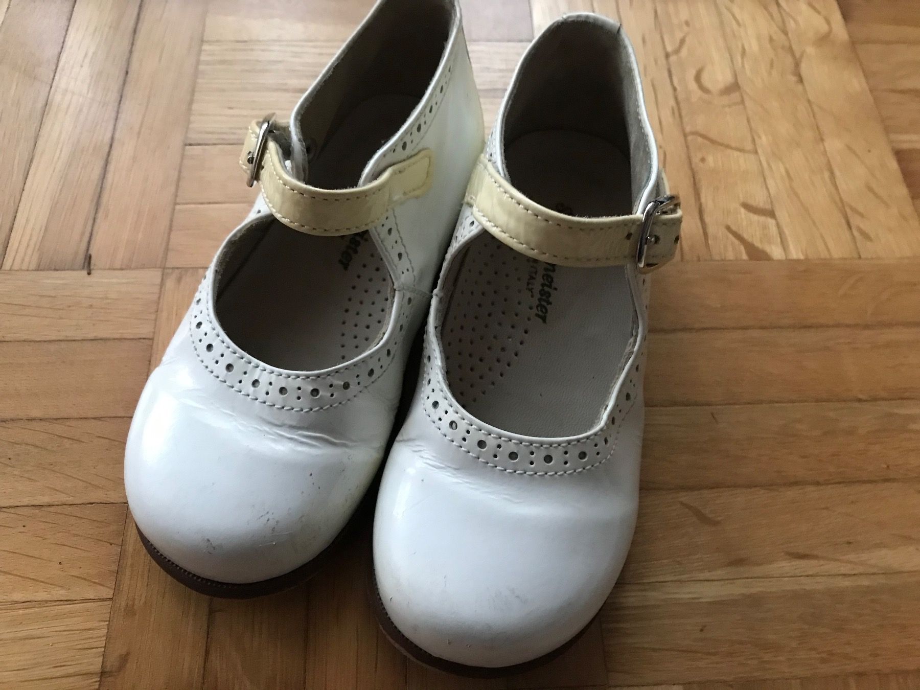Scarpe per ragazze: Riemchen-Ballerina Lackleder Grösse 24 – Usato da Emmenbrücke venduto da Hathor123 9