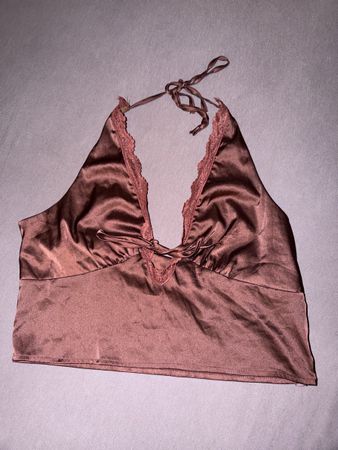Dunkelbraunes Neckholder Top mit Spitze, Grösse M