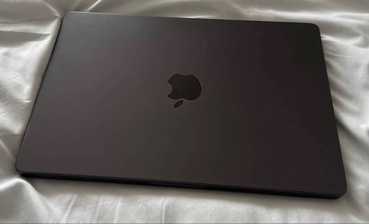 Apple Notebooks: Apple Mac book m4 Pro 48GO RAM 2TO – Neu (gemäss Beschreibung) aus Bevaix von Ky714n