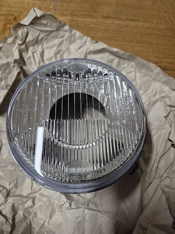 Fari: BMW E30 Hella Scheinwerfer Gehäuse – Nuovo e nell'imballaggio originale da Seedorf UR venduto da DomSom01