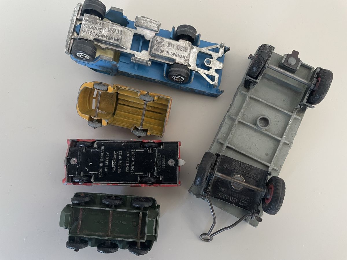 Modellini d'auto: Alte Modelautos – Usato da Münchenstein venduto da Kapris 2
