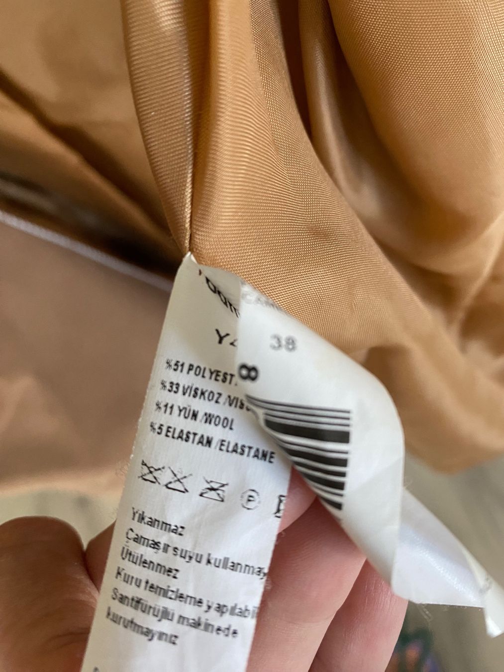 Mäntel: Woman Coat - Wool Blended – Gebraucht aus Schlieren von tug_568r 2