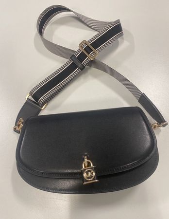 Sac à bandoulière arrondi cuir noir Michael Kors