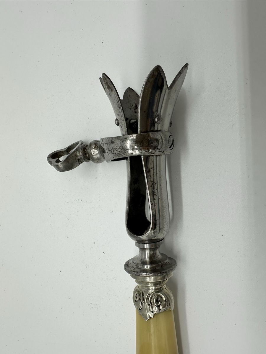 Set di posate: Vintage Horn Handled Leg of Lamb holder – Usato da Villmergen venduto da JacRon 2