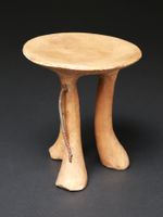 Kleiner Sitz, Hocker - Pokot / Kenia, Afrikanische Kunst