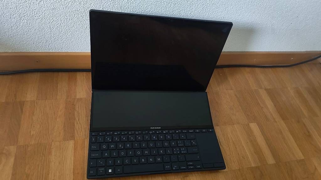 Asus Notebook: ASUS ZenBook Pro 14 Duo OLED RTX 4060 – Usato da Zürich venduto da enz_29jb 2