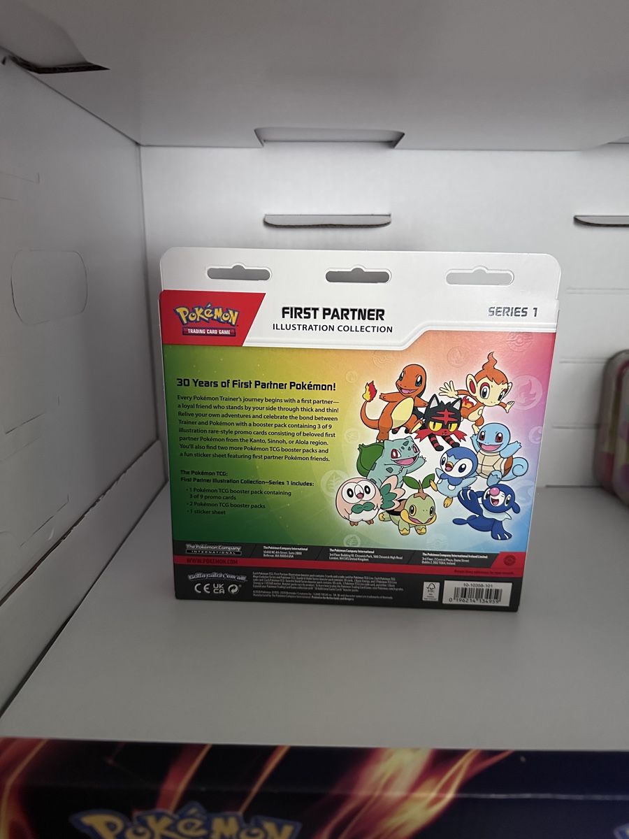 Pokémon Carte collezionabili: Pokemon First Partner Illustration Collection (EN) – Nuovo e nell'imballaggio originale da Oensingen venduto da emi_hs6g 1