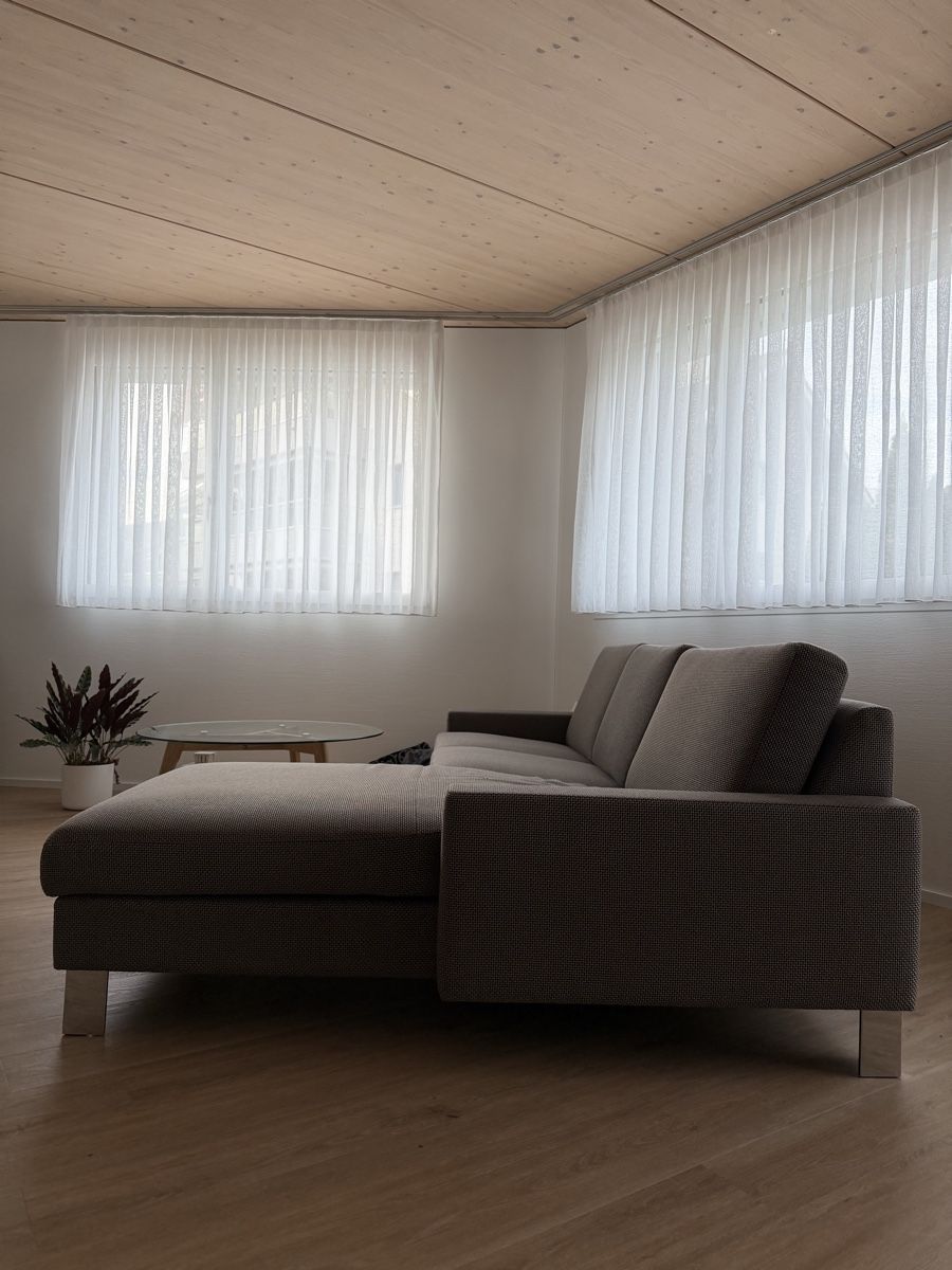 Sofas: Modernes Sofa – Gebraucht aus Schindellegi von BM045
