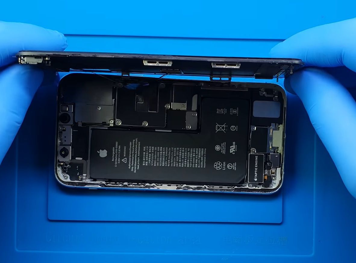 Apple Portables: iPhone 11 Pro Max - Ecran complet original demonté – Neuf avec emballage d'origine à Morges par DA-repa 3