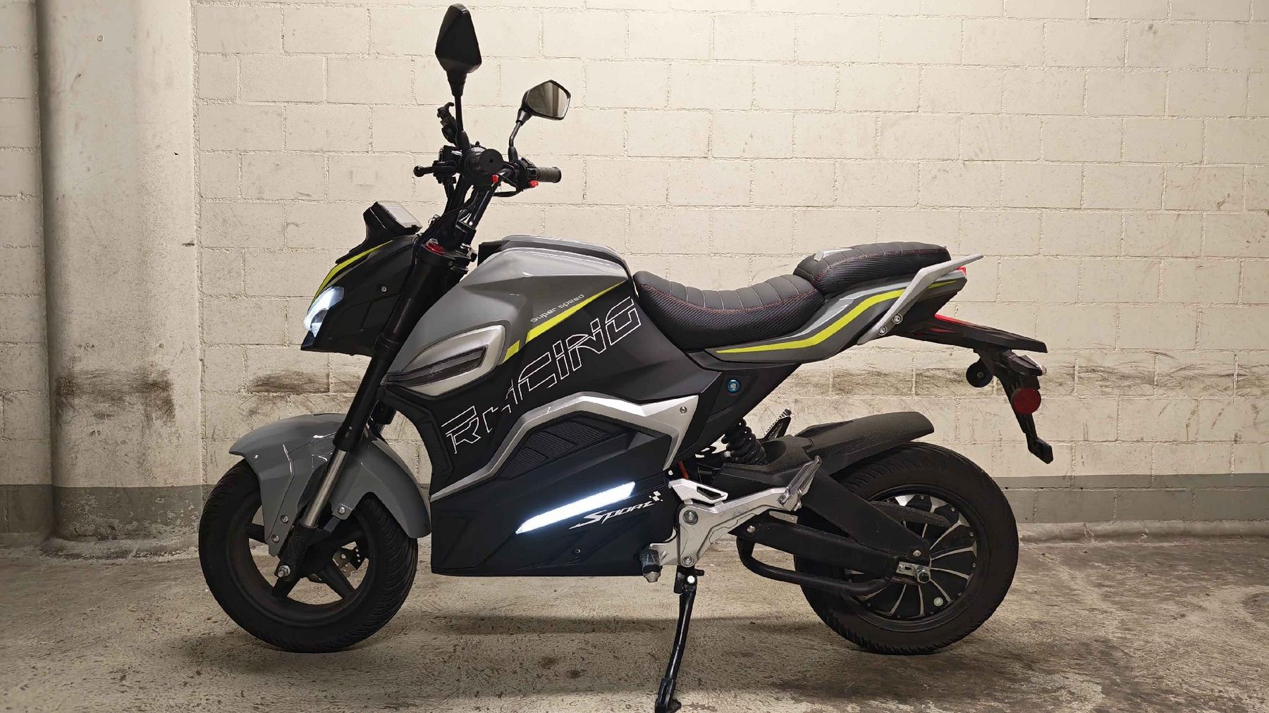 Scooter: E-Roller Forza Racing Top Angebot – Usato da Frenkendorf venduto da gnagich