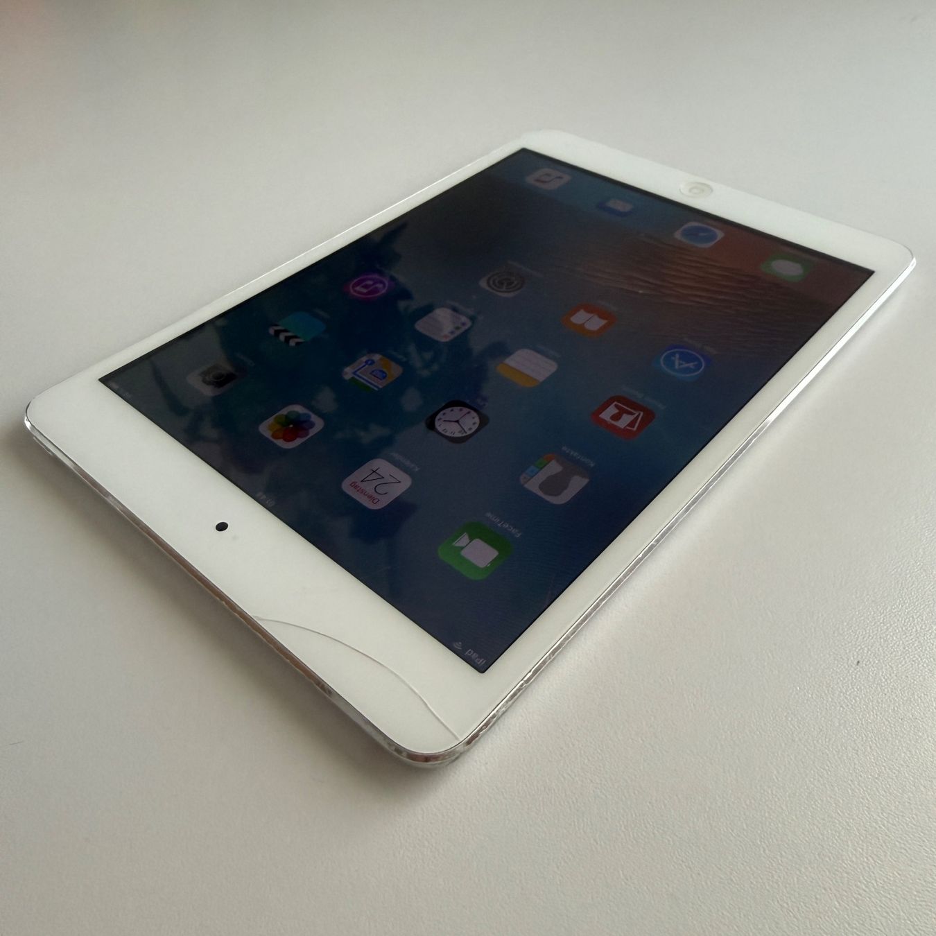 Apple Tablet PC: iPad Mini Wi-Fi A1432 Weiß Silber 16GB – Usato da Basel venduto da MY.AIRPODS.SHOP 2