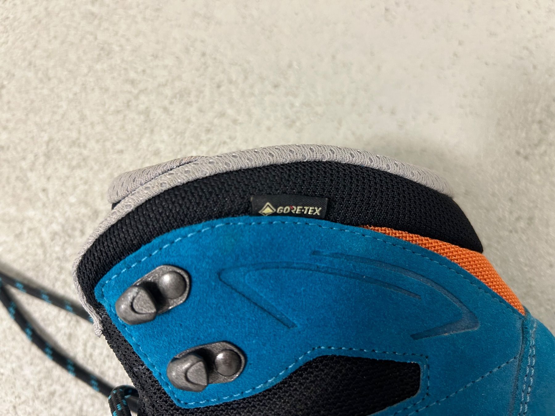 Lowa Scarpe da donna: Wanderschuhe Damen – Usato da Aarau Rohr venduto da mel_5smb 3