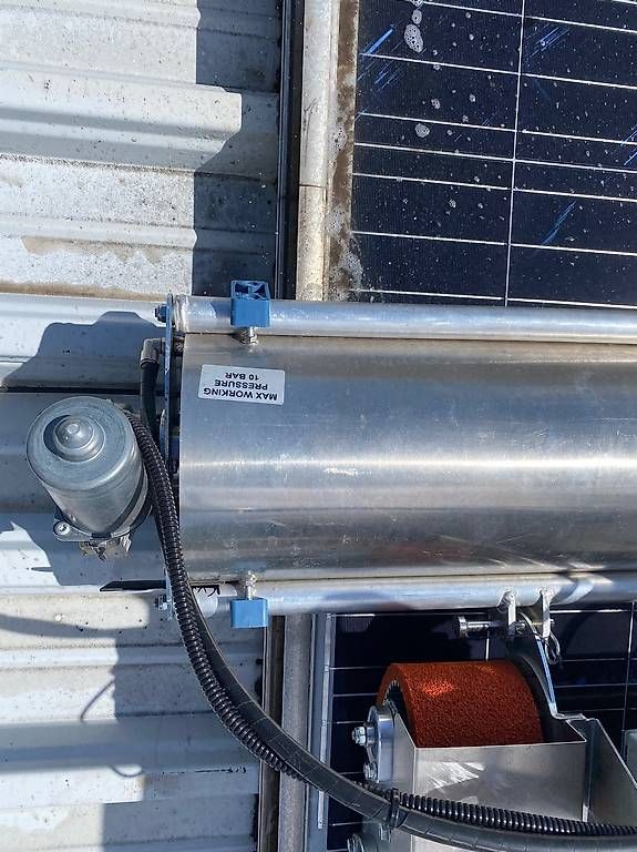 Sonstiges für Haushalt & Wohnen: Robot de nettoyage professionnel panneaux solaires MMSolar2 – Gebraucht aus Vollèges von terre77 1