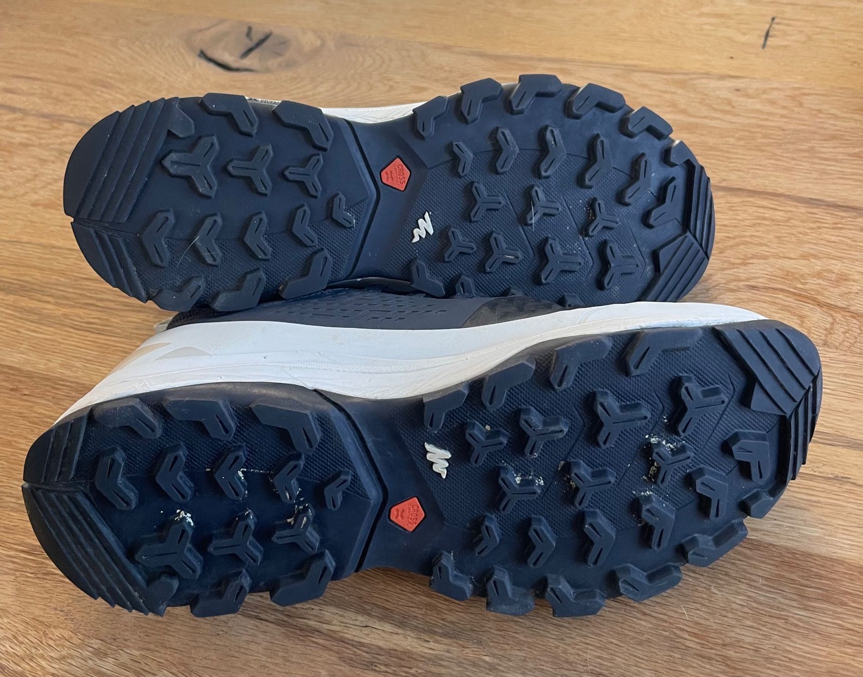 Schuhe für Jungen: Sportschuh / Sneaker 38/39 – Gebraucht aus Rumlikon von locos2 3