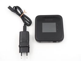 NETGEAR Nighthawk M6 Mobiler Router (26080913)