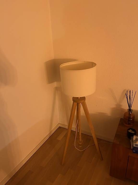 Lampade: Stehlampe – Usato da Altstätten SG venduto da St.Gallen1010