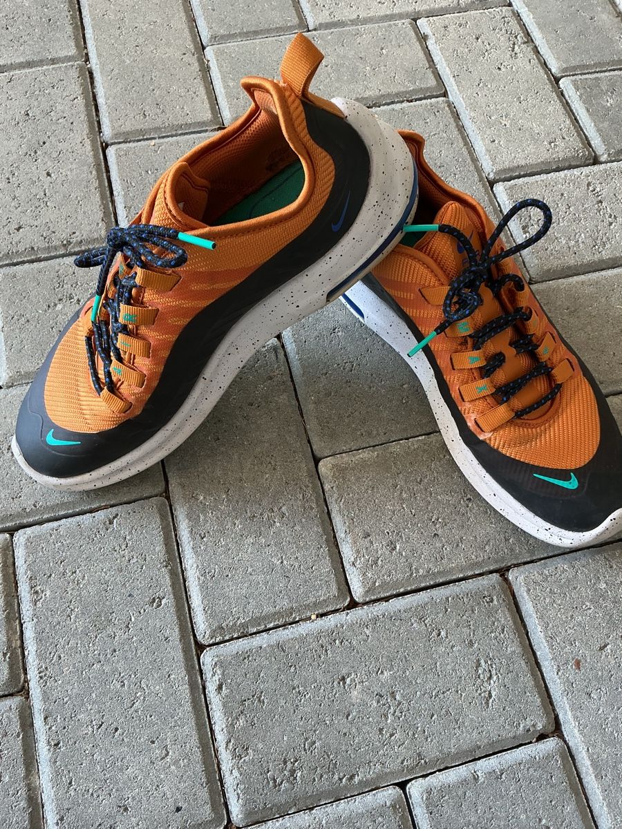 Nike Chaussures hommes: Coole Nike Sneakers – D'occasion à Oberrohrdorf par zucker2