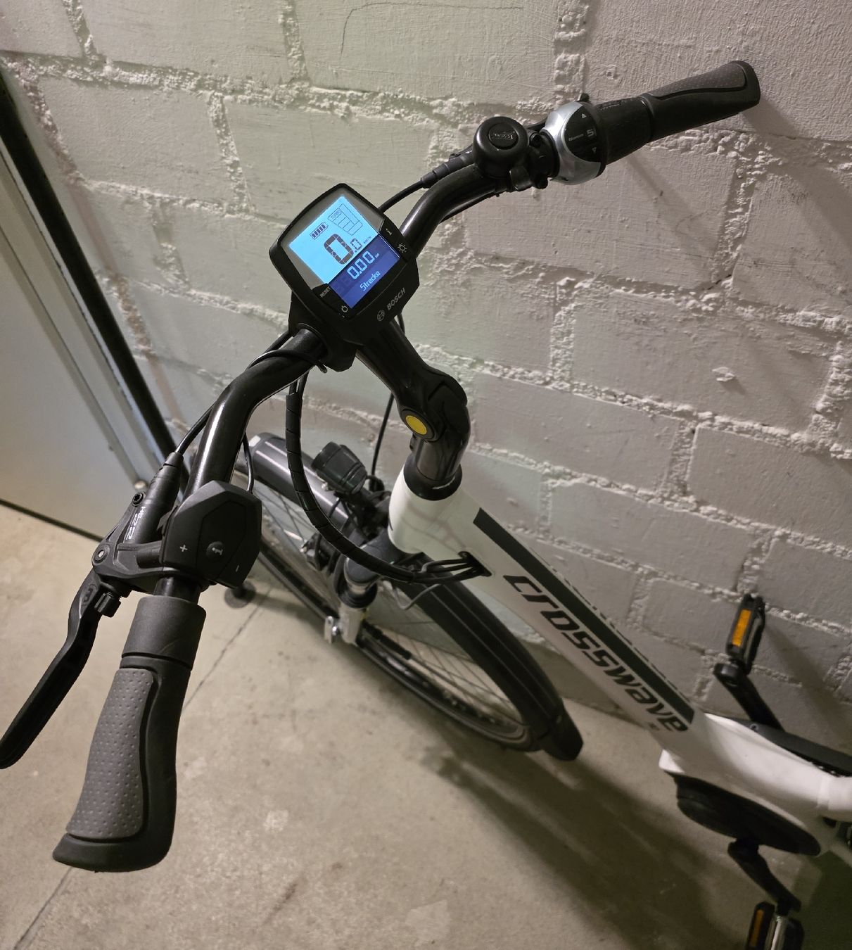 Biciclette: Neuwertiges Elektrobike mit höchstens 30 gefahrenen km. – Nuovo (secondo la descrizione) da Wilen b.Wil venduto da hpweiss49 1