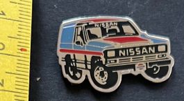 Nissan Geländewagen / Pin