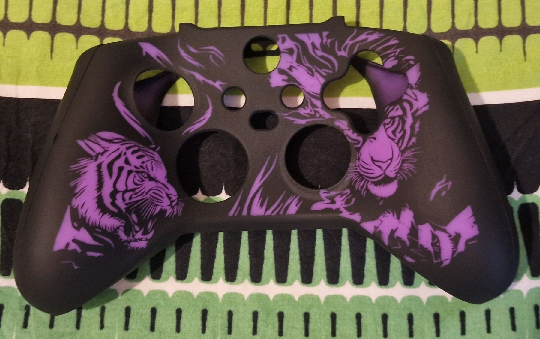 Schutzhüllen: Xbox S/X Controller Hülle – Gebraucht aus Pfäffikon ZH von AnimOwO