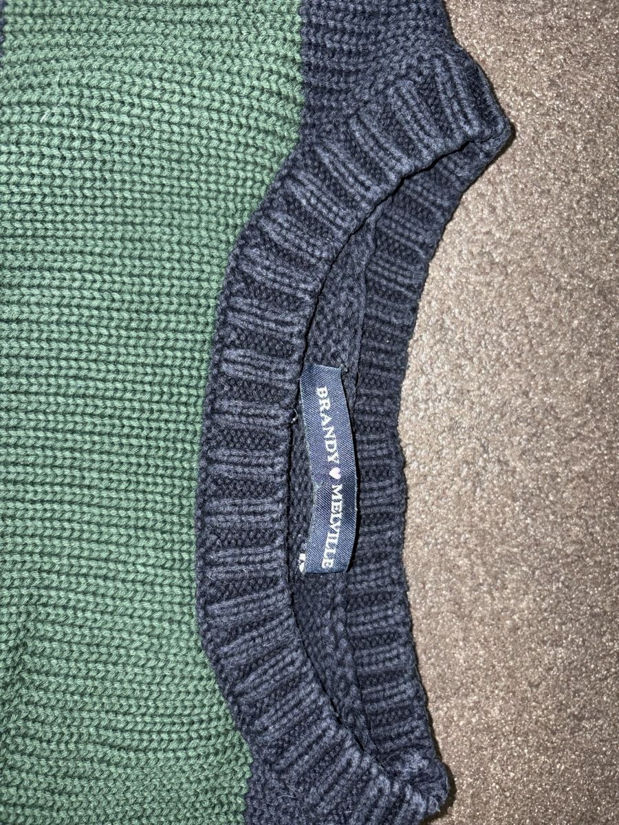 Brandy Melville Pullover & Sweatshirts: brandy melville sweater – Gebraucht aus Baar von ams_9dlw 1