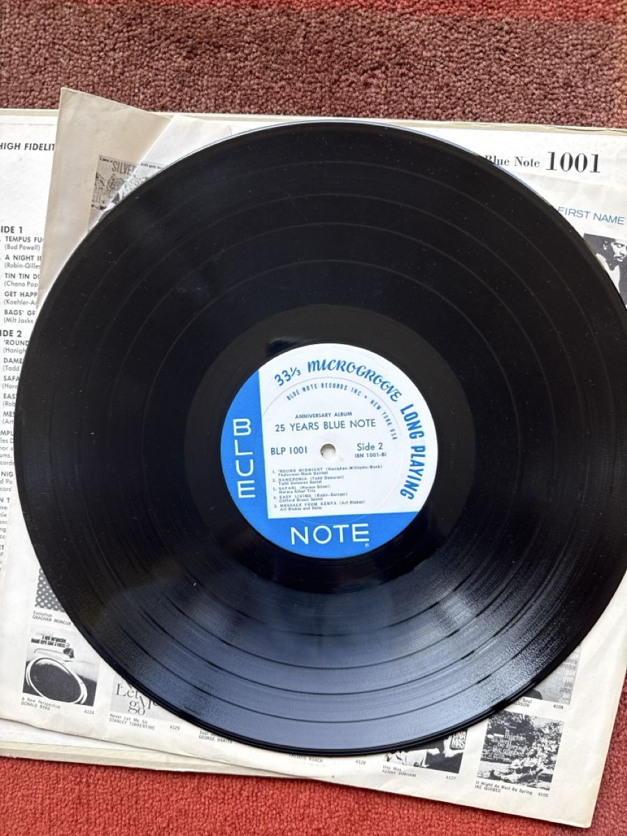 Dischi in vinile: Miles Davis Jazz Blue Note 25 Years Anniversary Edition ! – Usato da Givisiez venduto da My_favorite_shop 4