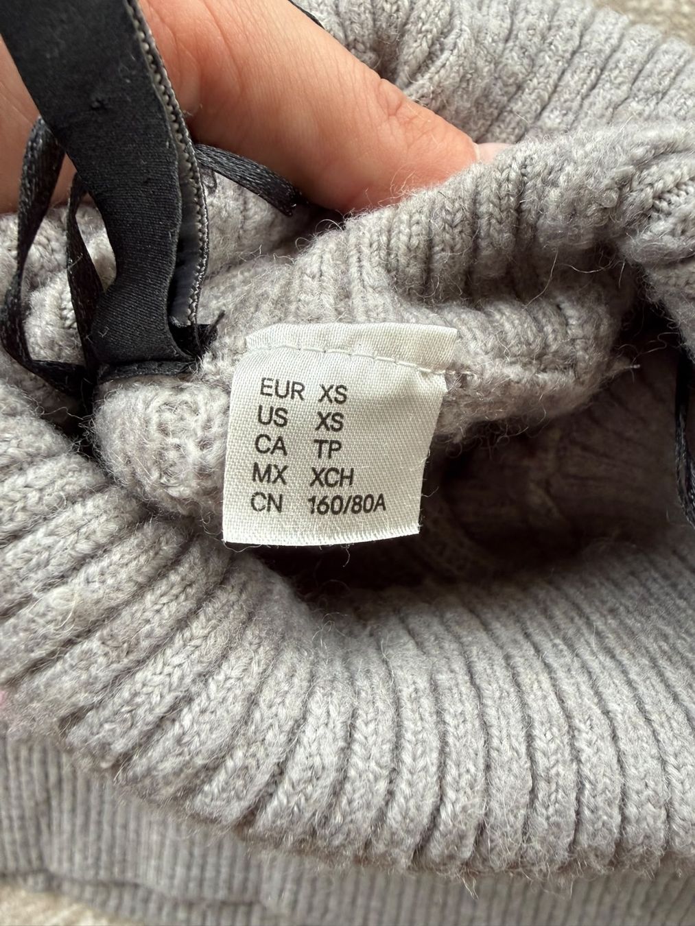 H&M Maglioni & Felpe: Turtleneck sweater. – Usato da Zürich venduto da marthalberini 2