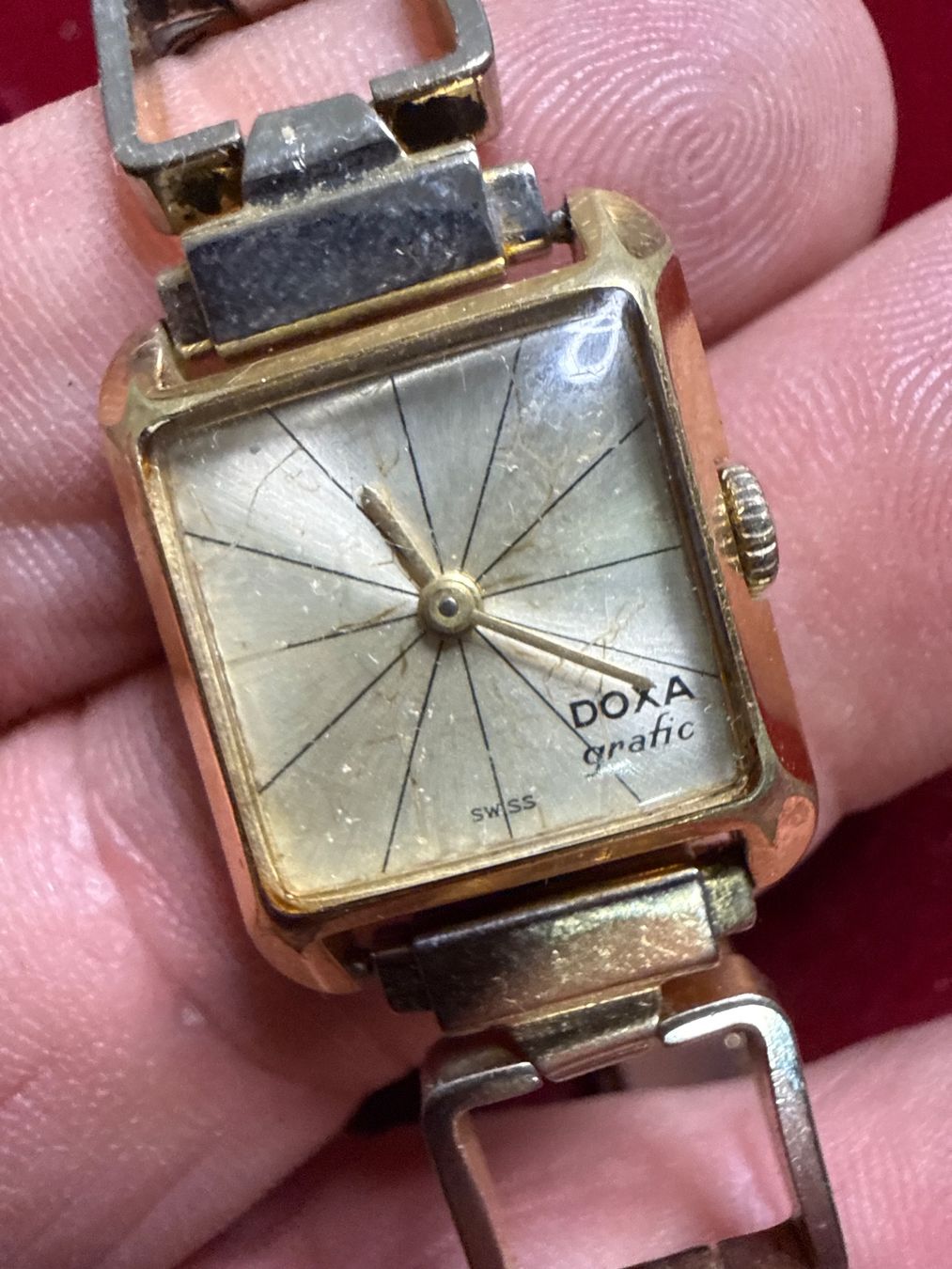 Doxa Uhren: Doxa Grafic 18.5 mm – Gebraucht aus Pfeffingen von Allhandelklgwatches
