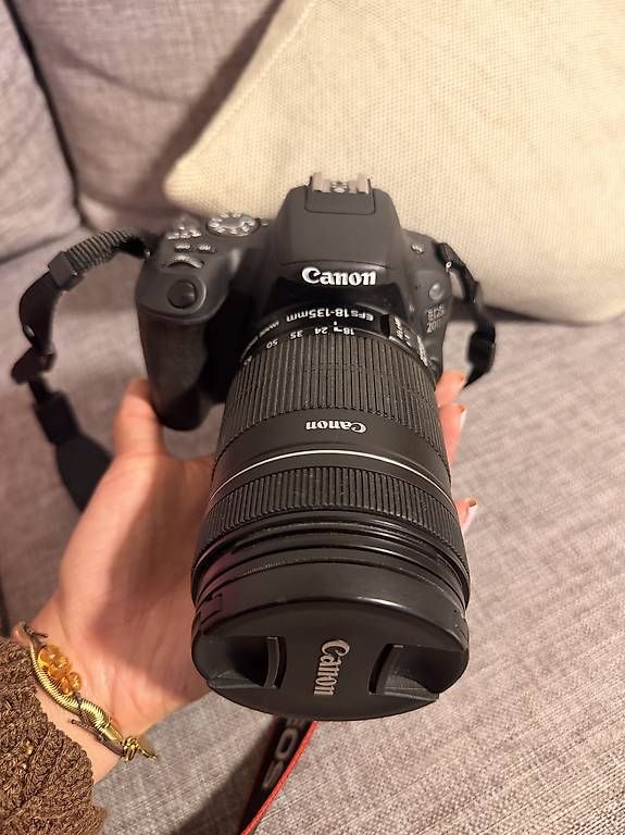 Canon Kamera: Canon EOS 200D – Gebraucht aus Dietikon von Samiravanessa 1